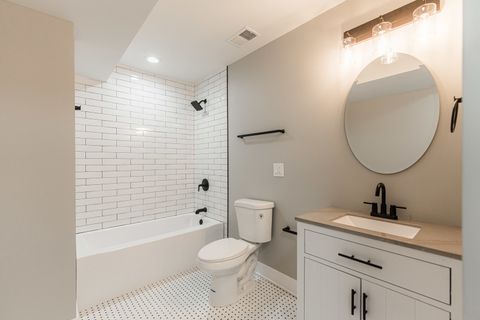 Tiny photo for 147 W North Avenue, Lombard, IL 60148 (MLS # 12465691)
