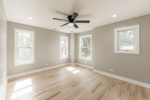 Tiny photo for 147 W North Avenue, Lombard, IL 60148 (MLS # 12465691)