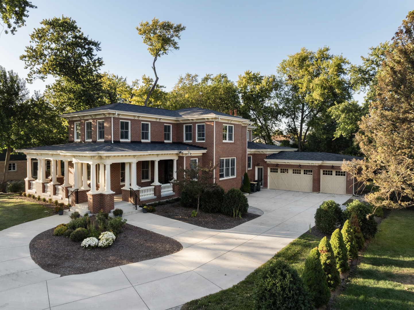 326 E Central Road