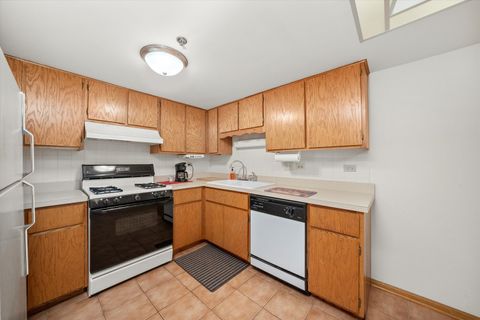 Tiny photo for 9026 Del Prado Drive #2N, Palos Hills, IL 60465 (MLS # 12456638)