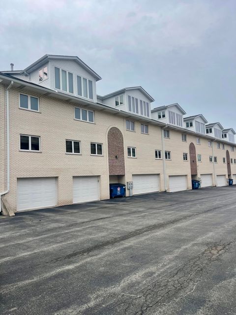 Tiny photo for 9026 Del Prado Drive #2N, Palos Hills, IL 60465 (MLS # 12456638)