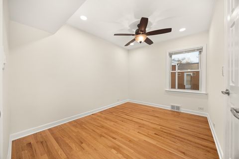 Tiny photo for 508 Crestwood Avenue, Des Plaines, IL 60016 (MLS # 12522898)