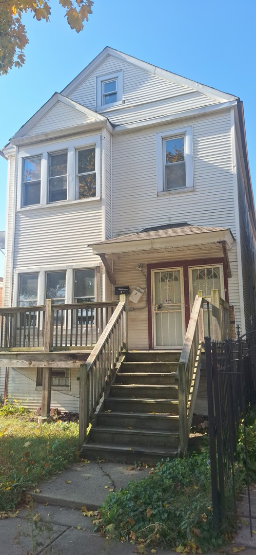 Photo 1 of 19 — 9338 S Marquette Avenue, Chicago, IL 60617