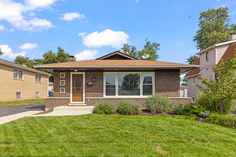 Tiny photo for 5902 W Maple Avenue, Berkeley, IL 60163 (MLS # 12719417)