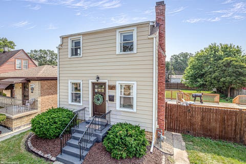 Photo of 9619 S Albany Avenue, Evergreen Park, IL 60805 (MLS # 12717915)
