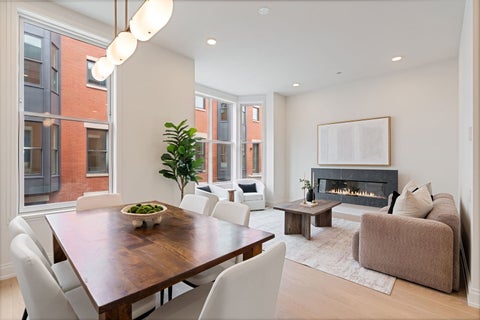 Tiny photo for 2333 N Cambridge Avenue #B, Chicago, IL 60614 (MLS # 12723623)
