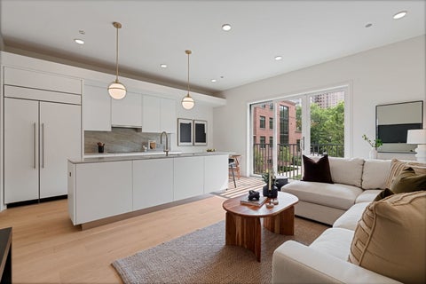 Tiny photo for 2333 N Cambridge Avenue #B, Chicago, IL 60614 (MLS # 12723623)
