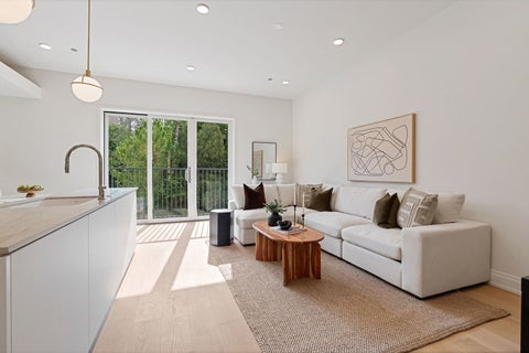 Tiny photo for 2333 N Cambridge Avenue #B, Chicago, IL 60614 (MLS # 12723623)