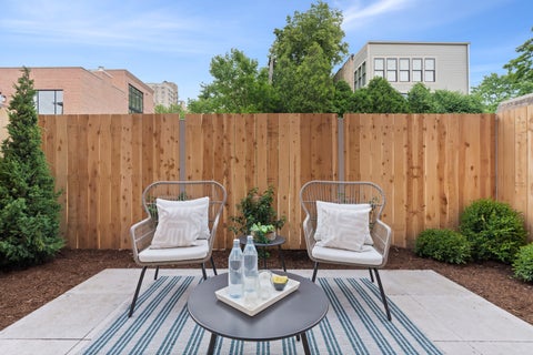 Tiny photo for 2333 N Cambridge Avenue #B, Chicago, IL 60614 (MLS # 12723623)