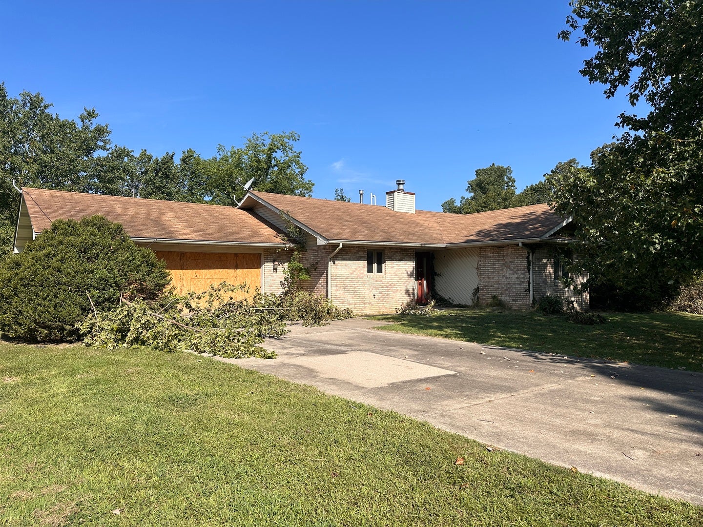 6586 Roberts Road