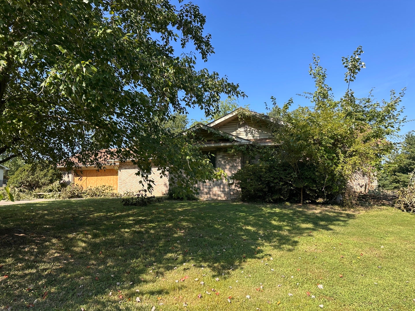 6586 Roberts Road