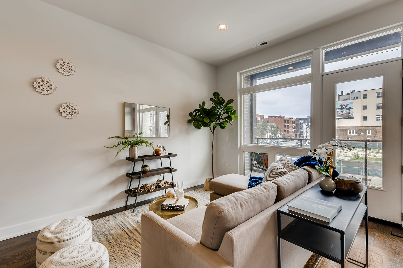 2351 W North Avenue 4E