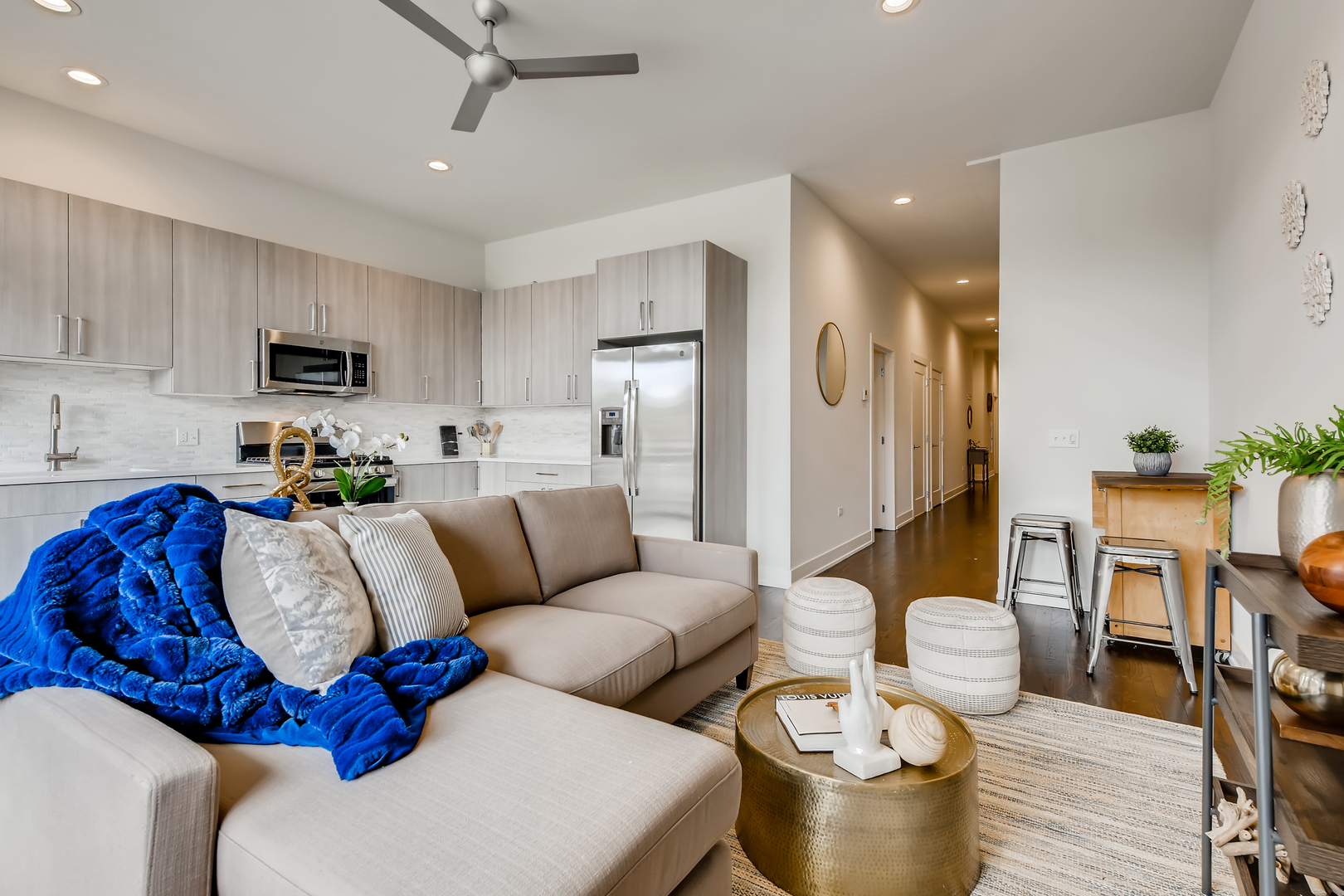 2351 W North Avenue 4E