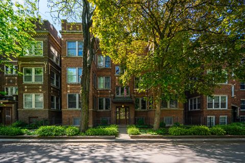 Tiny photo for 1433 W Rosemont Avenue #3W, Chicago, IL 60660 (MLS # 12637125)