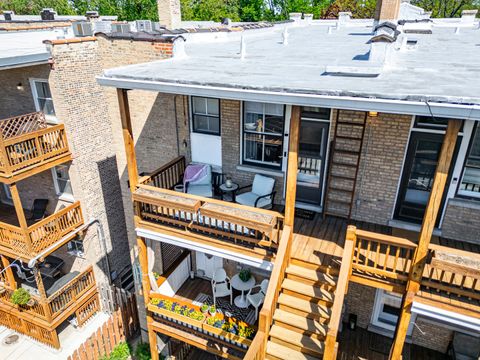 Tiny photo for 1433 W Rosemont Avenue #3W, Chicago, IL 60660 (MLS # 12637125)