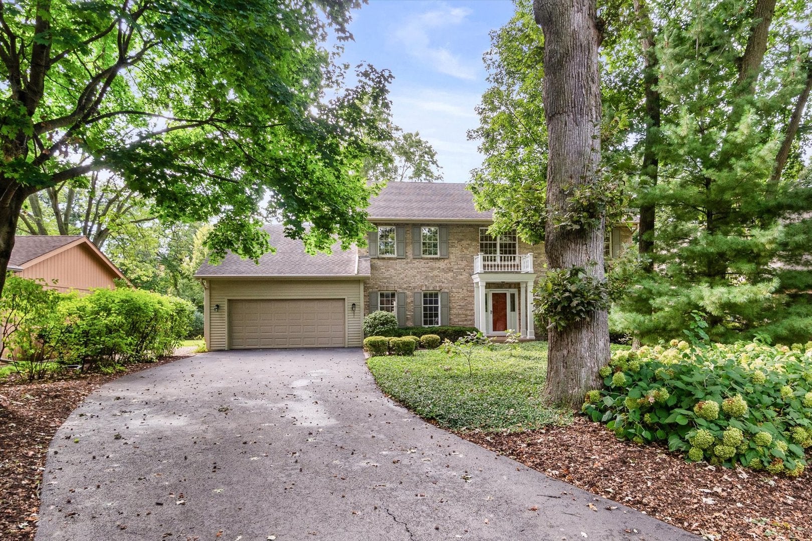 501 Pin Oak Court
