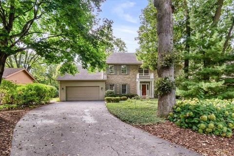 Tiny photo for 501 Pin Oak Court, St. Charles, IL 60174 (MLS # 12759252)