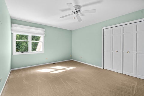 Tiny photo for 501 Pin Oak Court, St. Charles, IL 60174 (MLS # 12759252)