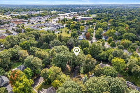 Tiny photo for 501 Pin Oak Court, St. Charles, IL 60174 (MLS # 12759252)