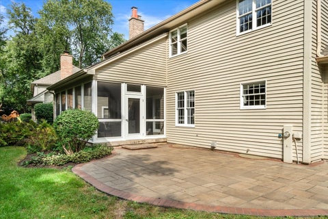 Tiny photo for 501 Pin Oak Court, St. Charles, IL 60174 (MLS # 12759252)