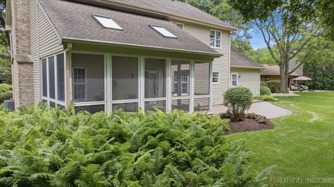 Tiny photo for 501 Pin Oak Court, St. Charles, IL 60174 (MLS # 12759252)