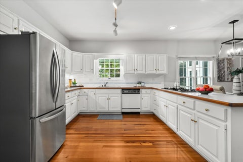 Tiny photo for 501 Pin Oak Court, St. Charles, IL 60174 (MLS # 12759252)