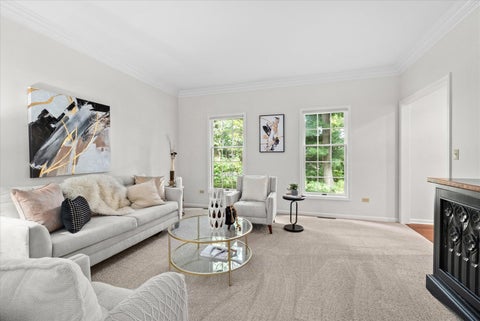 Tiny photo for 501 Pin Oak Court, St. Charles, IL 60174 (MLS # 12759252)