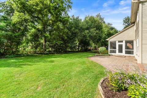 Tiny photo for 501 Pin Oak Court, St. Charles, IL 60174 (MLS # 12759252)