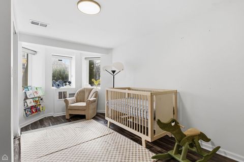 Tiny photo for 2862 N Woodard Street, Chicago, IL 60618 (MLS # 12586902)