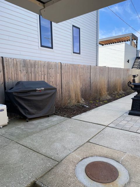 Tiny photo for 2862 N Woodard Street, Chicago, IL 60618 (MLS # 12586902)