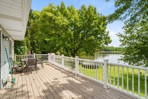 Tiny photo for 368 Hiawatha Drive, Lake In The Hills, IL 60156 (MLS # 12666584)