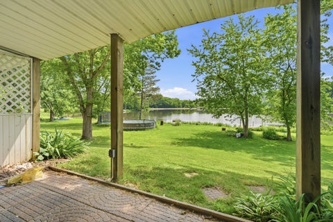 Tiny photo for 368 Hiawatha Drive, Lake In The Hills, IL 60156 (MLS # 12666584)