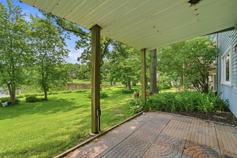 Tiny photo for 368 Hiawatha Drive, Lake In The Hills, IL 60156 (MLS # 12666584)
