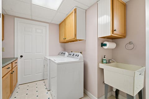 Tiny photo for 368 Hiawatha Drive, Lake In The Hills, IL 60156 (MLS # 12666584)