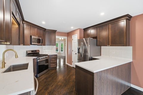 Tiny photo for 368 Hiawatha Drive, Lake In The Hills, IL 60156 (MLS # 12666584)