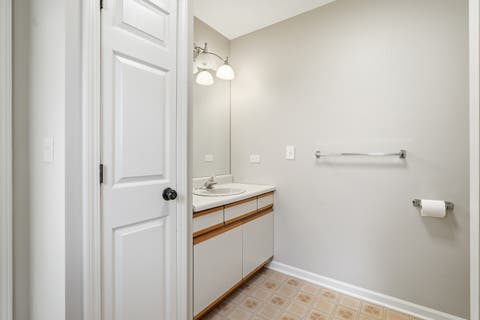 Tiny photo for 368 Hiawatha Drive, Lake In The Hills, IL 60156 (MLS # 12666584)