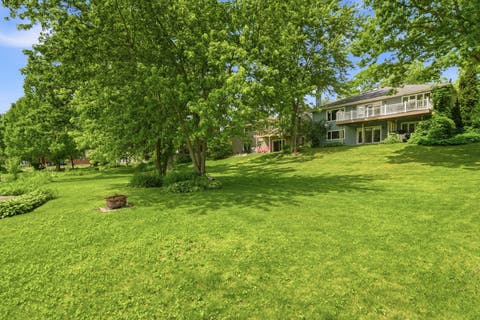 Tiny photo for 368 Hiawatha Drive, Lake In The Hills, IL 60156 (MLS # 12666584)
