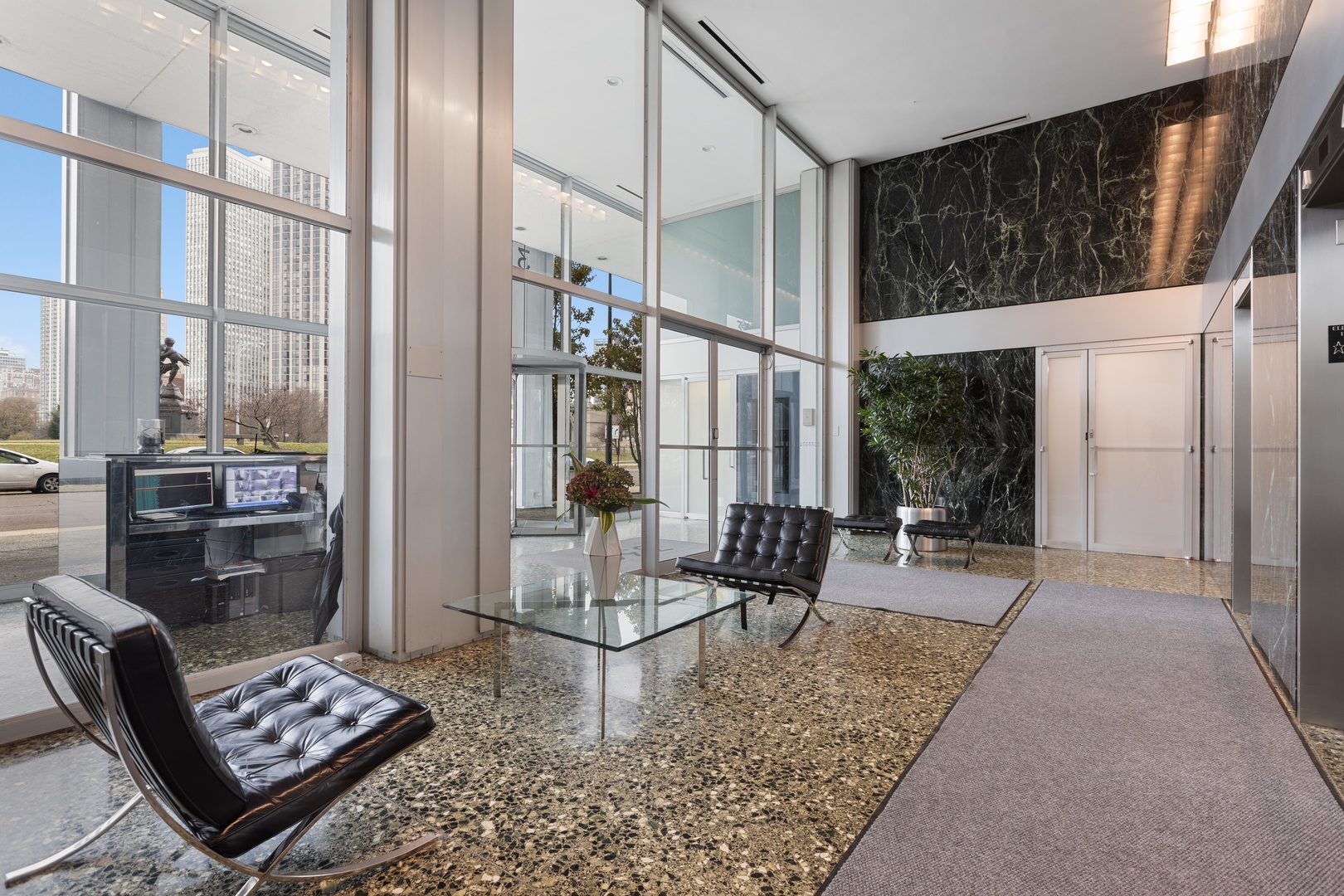 330 W Diversey Parkway 1407-09