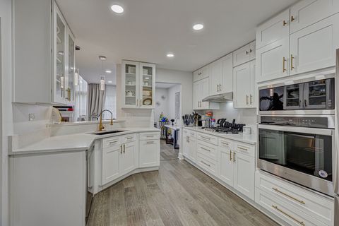 Tiny photo for 11449 Prescott Lane, Westchester, IL 60154 (MLS # 12468573)