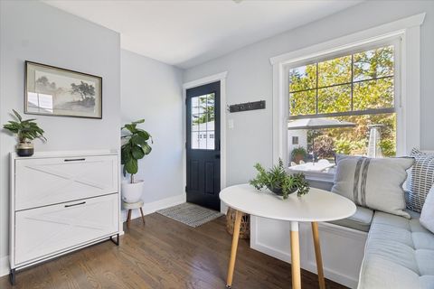 Tiny photo for 746 N Pine Avenue, Arlington Heights, IL 60004 (MLS # 12509857)