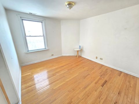 Tiny photo for 238 W 31st Street #4E, Chicago, IL 60616 (MLS # 12530829)