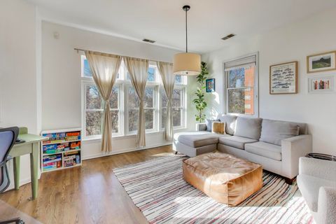 Tiny photo for 2611 N Ashland Avenue #3N, Chicago, IL 60614 (MLS # 12515493)