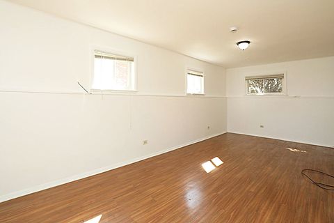 Tiny photo for 600 Flagstaff Lane, Hoffman Estates, IL 60169 (MLS # 12614488)