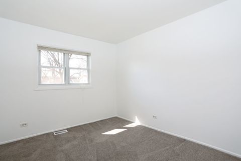 Tiny photo for 600 Flagstaff Lane, Hoffman Estates, IL 60169 (MLS # 12614488)