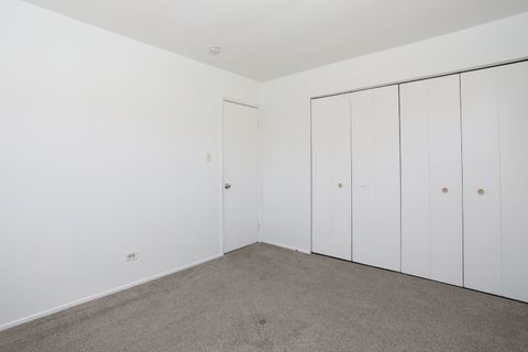 Tiny photo for 600 Flagstaff Lane, Hoffman Estates, IL 60169 (MLS # 12614488)