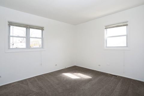 Tiny photo for 600 Flagstaff Lane, Hoffman Estates, IL 60169 (MLS # 12614488)