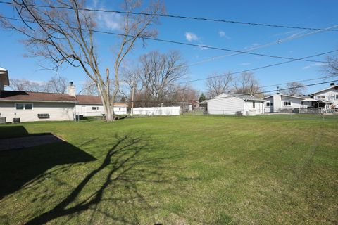 Tiny photo for 600 Flagstaff Lane, Hoffman Estates, IL 60169 (MLS # 12614488)