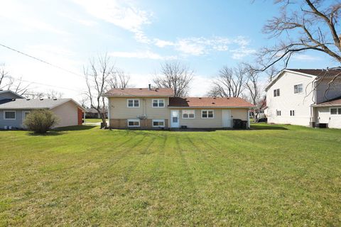 Tiny photo for 600 Flagstaff Lane, Hoffman Estates, IL 60169 (MLS # 12614488)