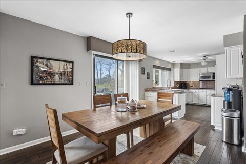 Tiny photo for 2715 35th Street, Oak Brook, IL 60523 (MLS # 12576571)