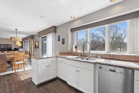 Tiny photo for 2715 35th Street, Oak Brook, IL 60523 (MLS # 12576571)